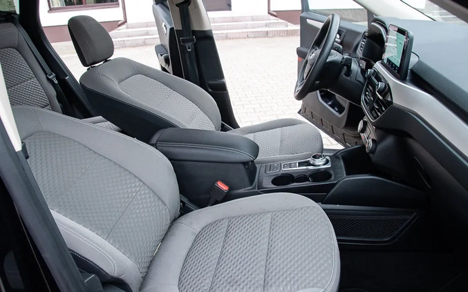 Ford Escape cena 72900 przebieg: 125000, rok produkcji 2020 z Szlichtyngowa małe 562